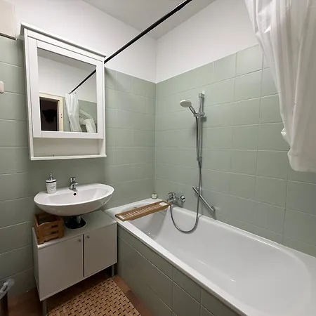 Am Altmarkt, Fuer Bis Zu 4 Personen, 55qm * Cottbus