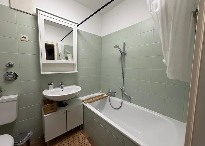 Am Altmarkt, Fuer Bis Zu 4 Personen, 55qm * コットブス